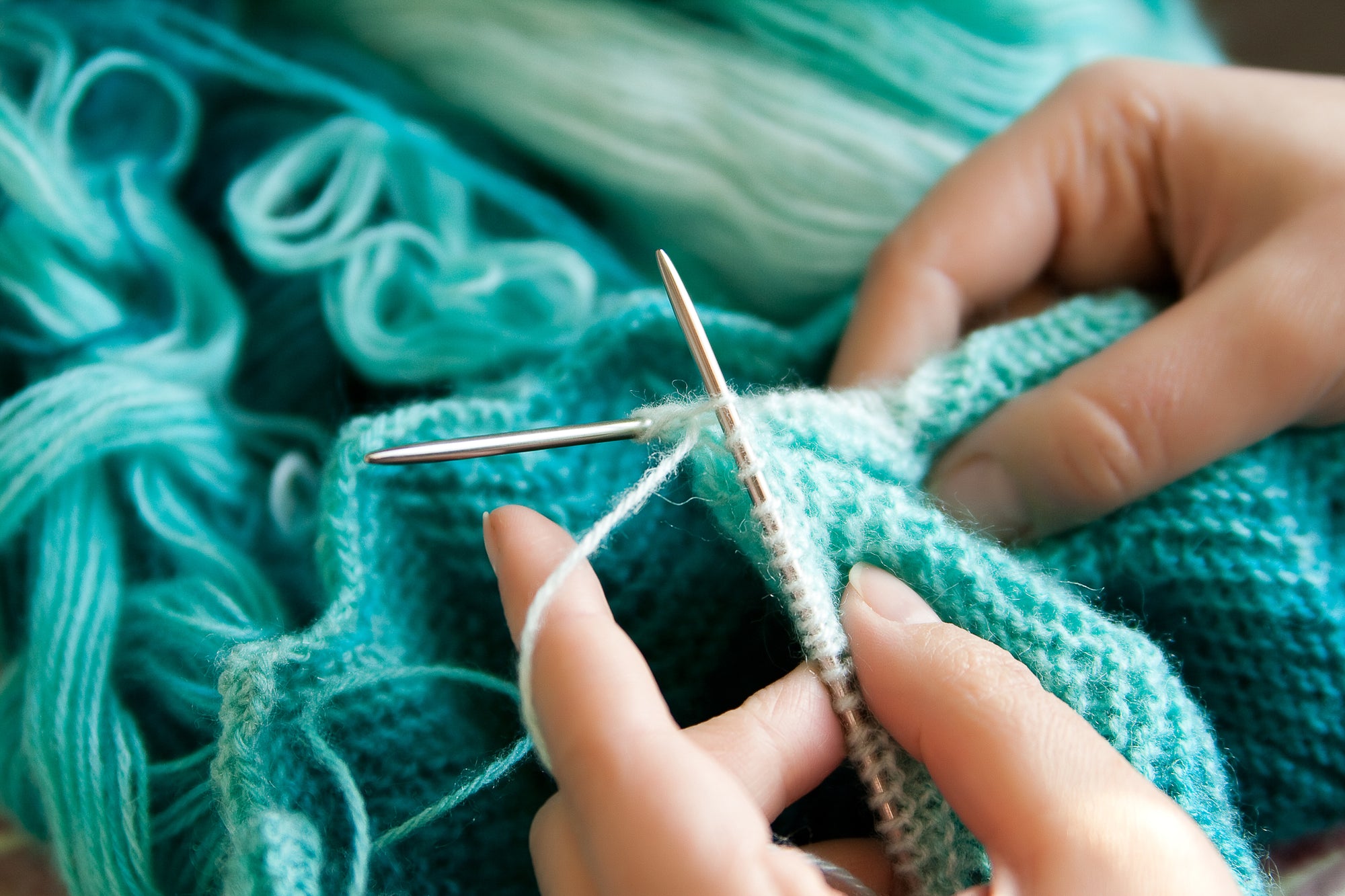 How To Knit For Absolute Beginners | Alpaca Direct
