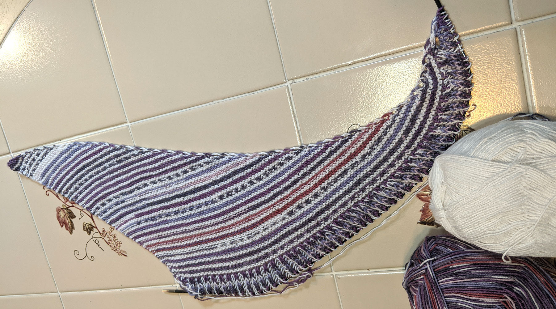 How To Knit The Baubles Shawl by Andrea Mowry (Setup, Stripes, and Syncopated Brioche)
