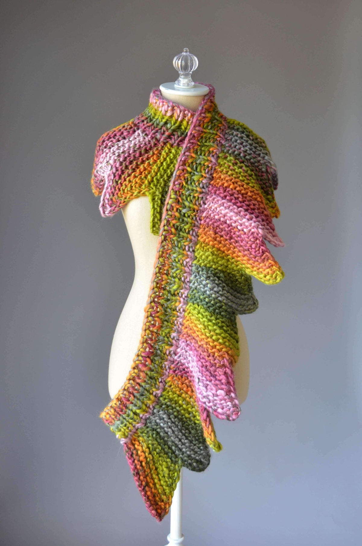 18 Petals by Amy Gunderson-Patterns-Universal Yarns-Alpaca Direct Main image