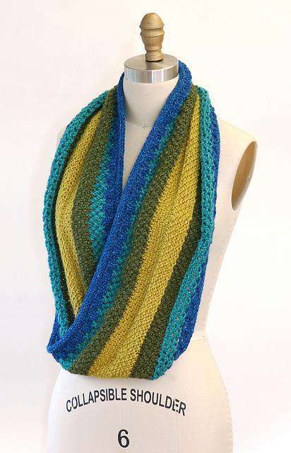 Shoreline Moebius Cowl by Skacel-Patterns-Skacel-Alpaca Direct