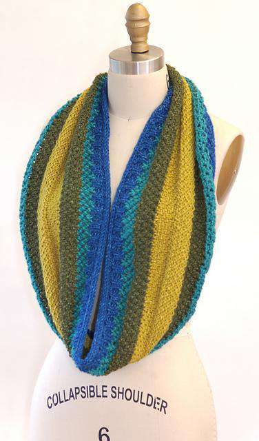 Shoreline Moebius Cowl by Skacel-Patterns-Skacel-Alpaca Direct