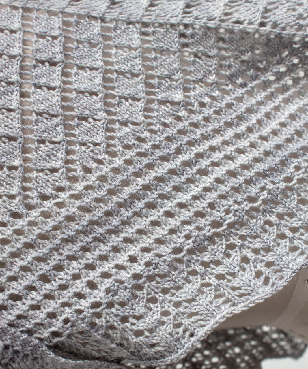 Bodine by Melissa Leapman-Patterns-Manos del Uruguay-Alpaca Direct