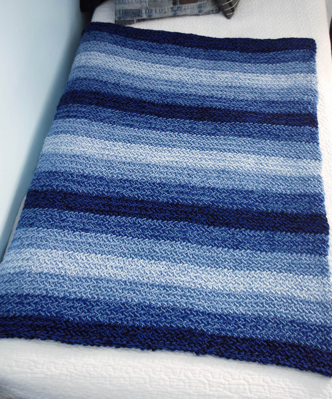 Color Shift by Amy Gunderson-Patterns-Universal Yarns-Alpaca Direct