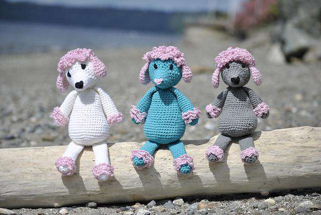 Presto the Poodle by Candice Bledsoe-Patterns-Skacel-Alpaca Direct