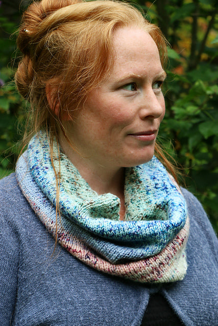 Color Drift Cowl by Stephanie Shiman-Patterns-Frabjous Fibers-Alpaca Direct