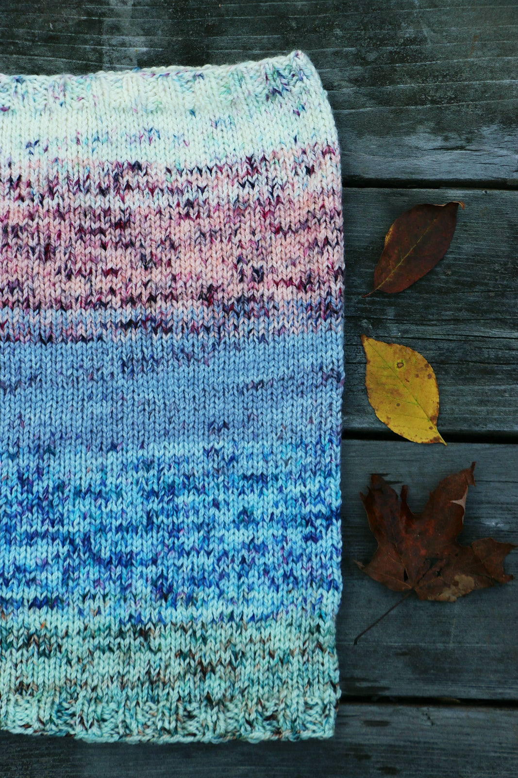 Color Drift Cowl by Stephanie Shiman-Patterns-Frabjous Fibers-Alpaca Direct