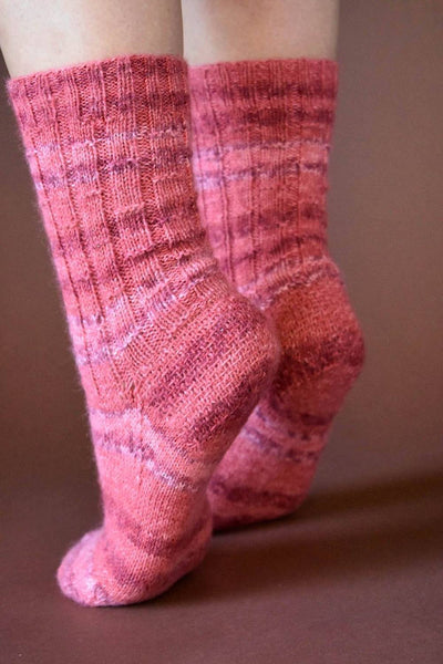 Garden Wall Socks by Carol J. Sulcoski  *Free Pattern*