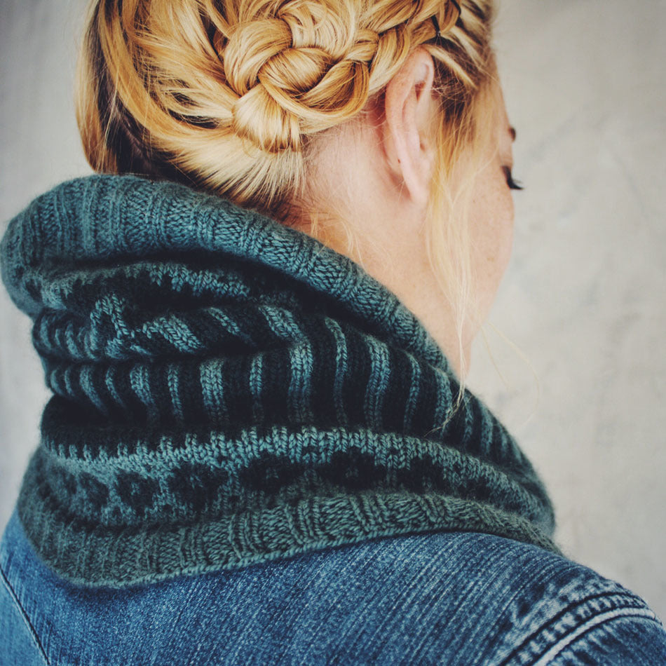 Glacier Park Cowl by Caitlin Hunter-Patterns-Alpaca Direct-Alpaca Direct