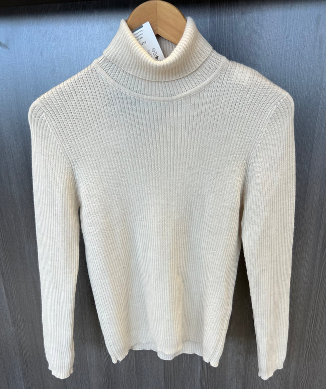 Women's Thin Knit Turtleneck Alpaca Sweater Secondary image