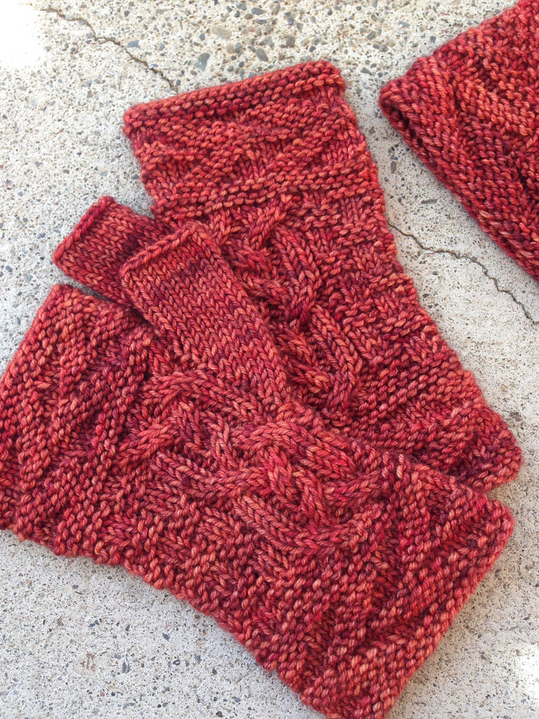 Luckdragon Mitts by Verybusymonkey-Patterns-Verybusymonkey-Alpaca Direct