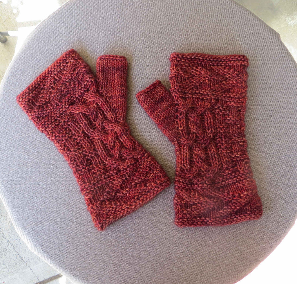 Luckdragon Mitts by Verybusymonkey-Patterns-Verybusymonkey-Alpaca Direct