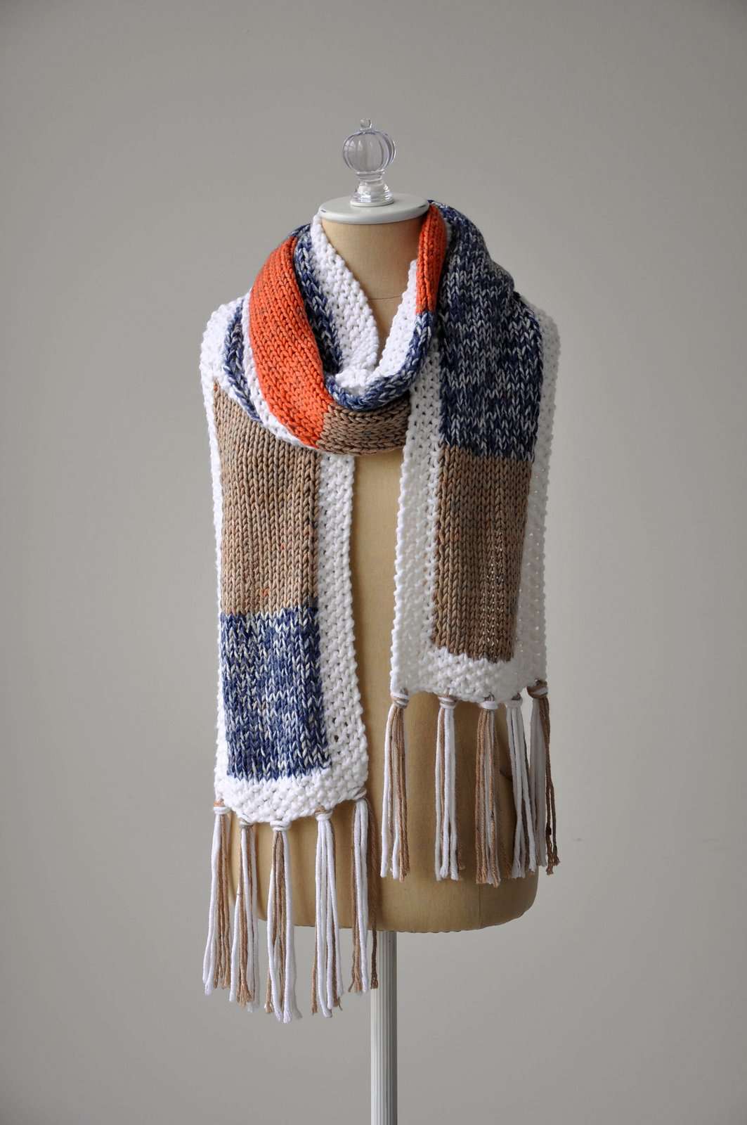 Megascarf by Universal Yarn-Patterns-Universal Yarns-Alpaca Direct