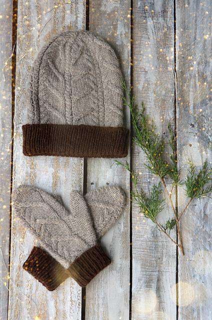 Nutmeg Hat and Mitten Set by Rachel Brockman