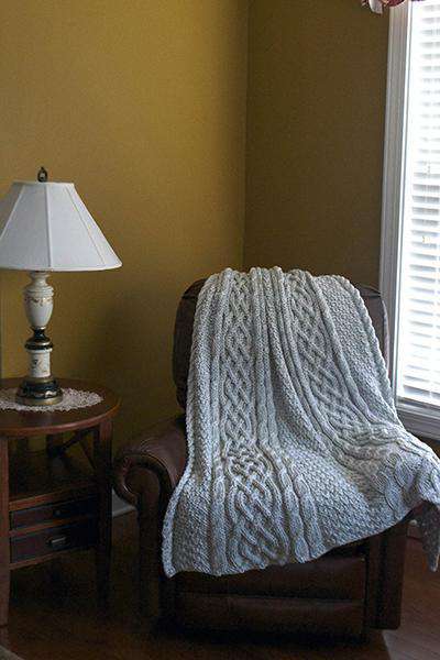 On the Edge by Amy Gunderson-Patterns-Universal Yarns-Alpaca Direct