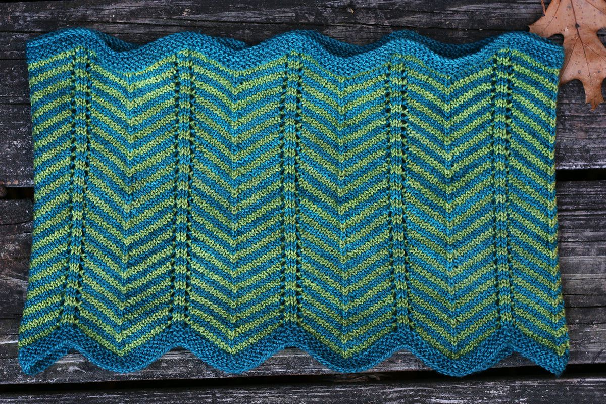 Zig-Zaggerate by Stephanie Shiman-Patterns-Frabjous Fibers-Alpaca Direct