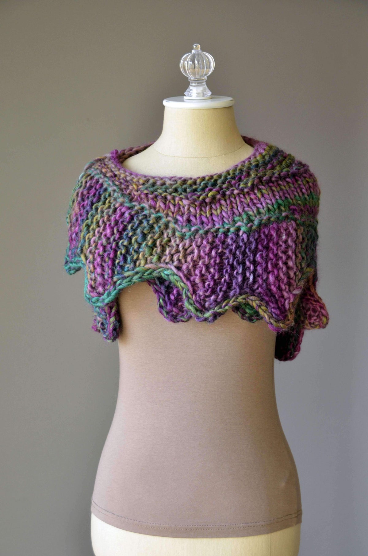 Cog Shawlette by Amy Gunderson-Patterns-Universal Yarns-Alpaca Direct