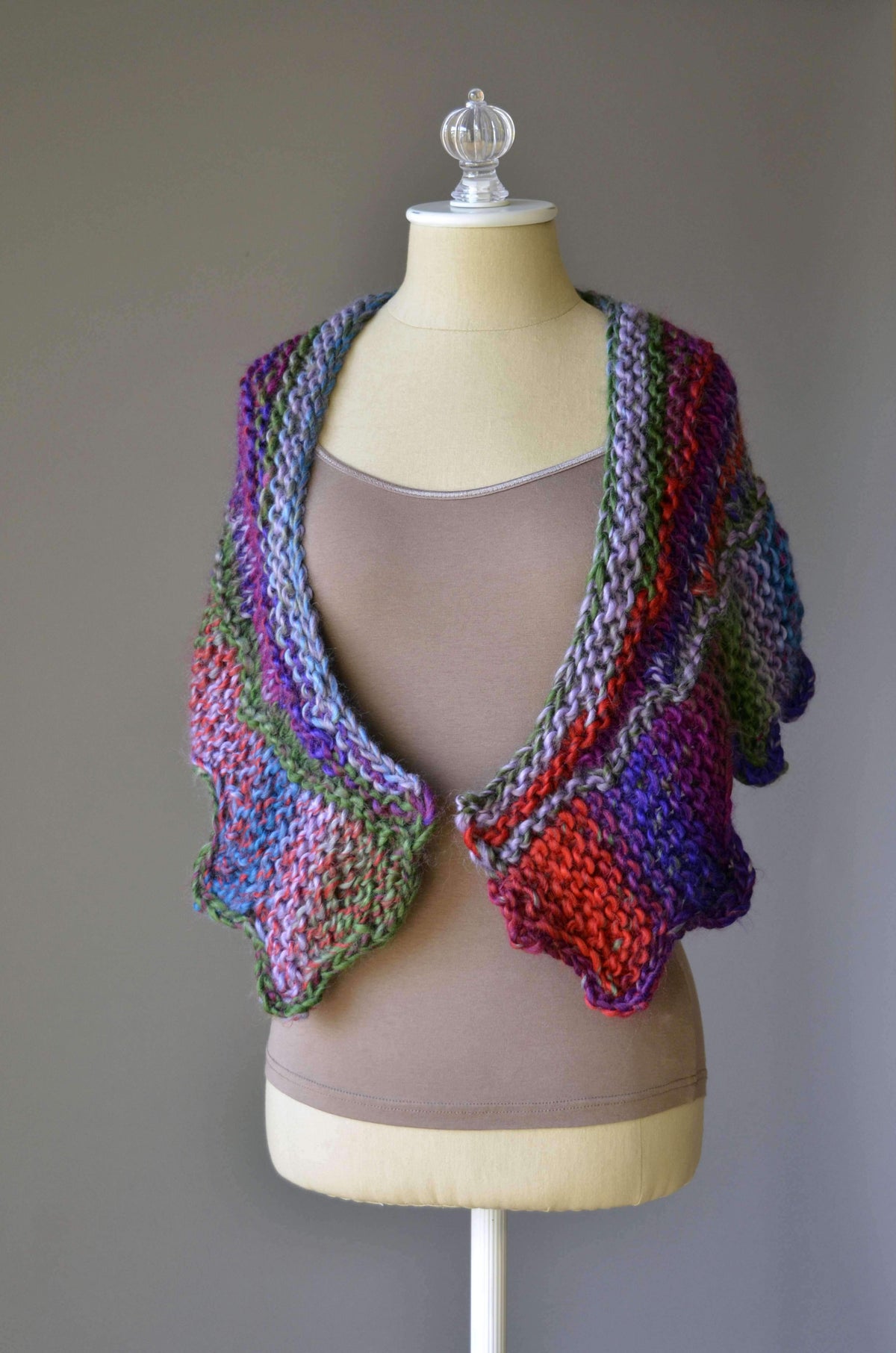 Cog Shawlette by Amy Gunderson-Patterns-Universal Yarns-Alpaca Direct