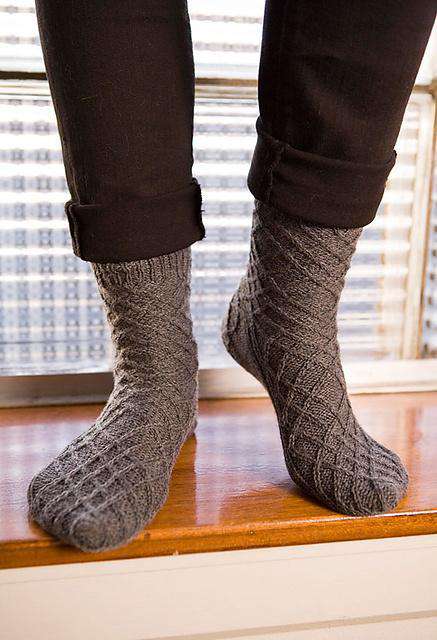 Criss Cross by Rebecca Hope Osborn *Berroco Pattern*-Patterns-Berroco-Alpaca Direct Main image