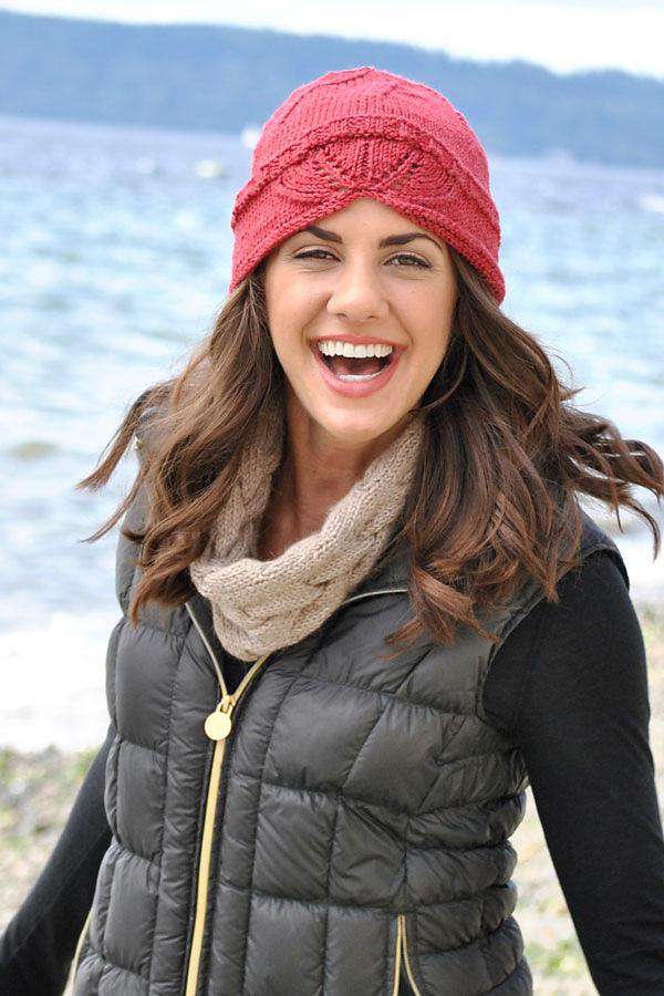 Daisy Hat by Leah Thompson-Patterns-Hikoo-Alpaca Direct