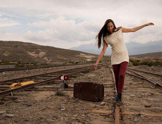 Elsa Vest by Laura Zukaite-Patterns-Amano-Alpaca Direct