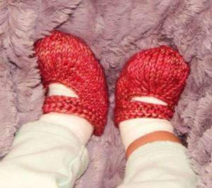 Finish Free Baby Janes-Pattern-Patterns-Alpaca Direct-Free Pattern-Alpaca Direct Main image