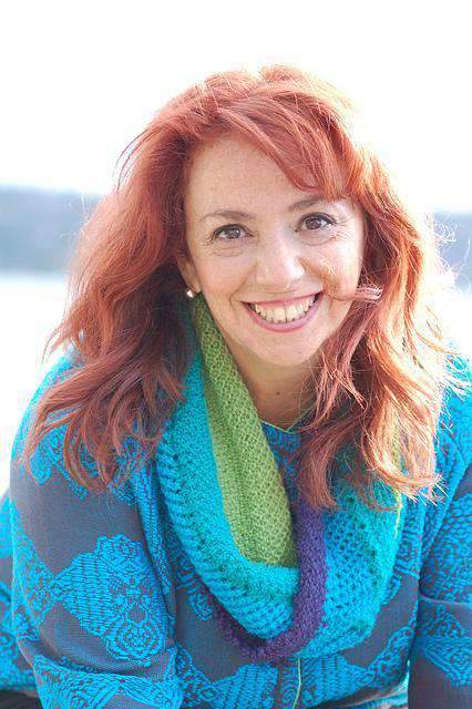 Llamor Moebius Cowl by Karin Haack *Free Pattern*-Patterns-Skacel-Alpaca Direct