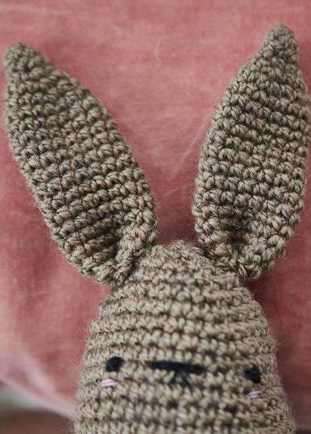 Lopsy Rabbit by Loop-Patterns-Alpaca Direct-Alpaca Direct