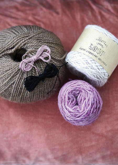 Lopsy Rabbit by Loop-Patterns-Alpaca Direct-Alpaca Direct