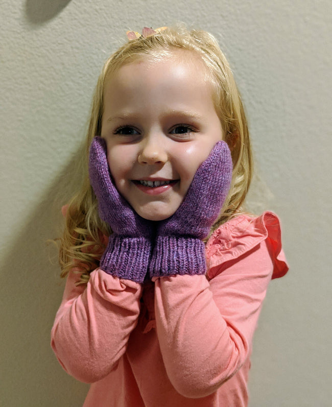Mischa's Mittens-Patterns-Alpaca Direcct-Alpaca Direct Main image