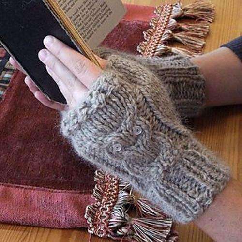 Owl Study Gloves - Free Pattern-Patterns-Alpaca Direct-Alpaca Direct Main image