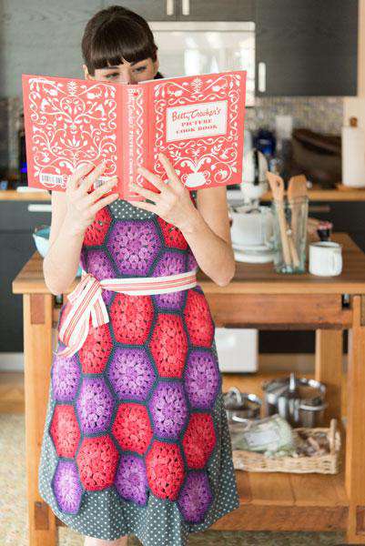 Hexagon Apron by Skacel-Patterns-Skacel-Alpaca Direct