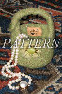 The Grinch Bag *Pattern*-Patterns-Champagne Maker-Alpaca Direct Main image