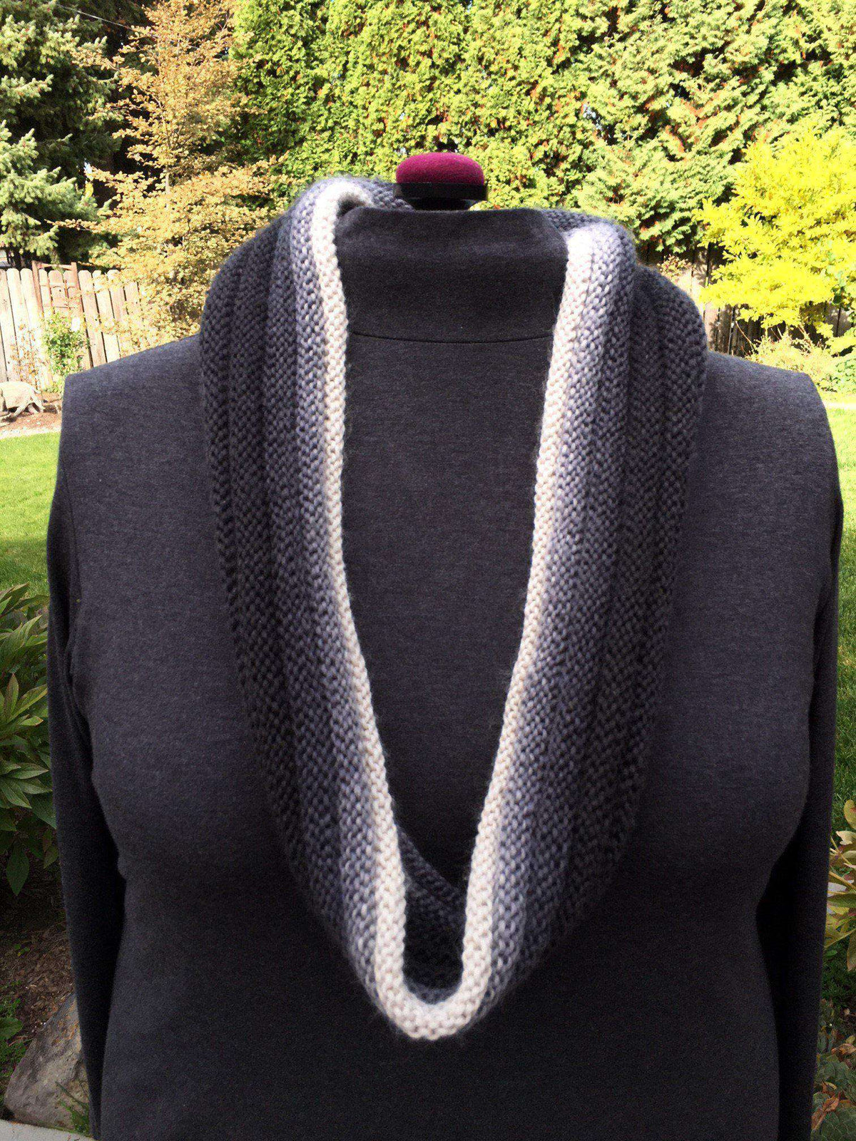 Welted Infinity Cowl by Kathleen Cubley-Patterns-Alpaca Direct-Alpaca Direct