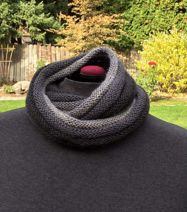 Welted Infinity Cowl by Kathleen Cubley-Patterns-Alpaca Direct-Alpaca Direct